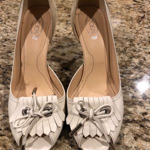 TODS Women's open side and toes Size US 8
